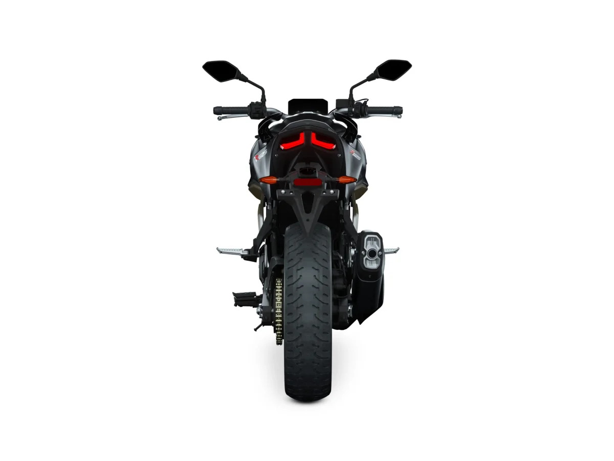 brivido-625r-6.jpg