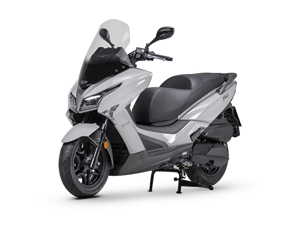x-town-300-3.jpg